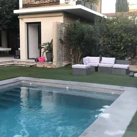 Villa Grande Moderne Arbre Blanc
